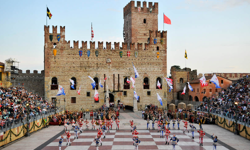 Partita a Scacchi Viventi / Living Chess Game
